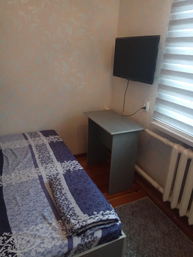 Holiday Hostel House Bishkek Exterior foto