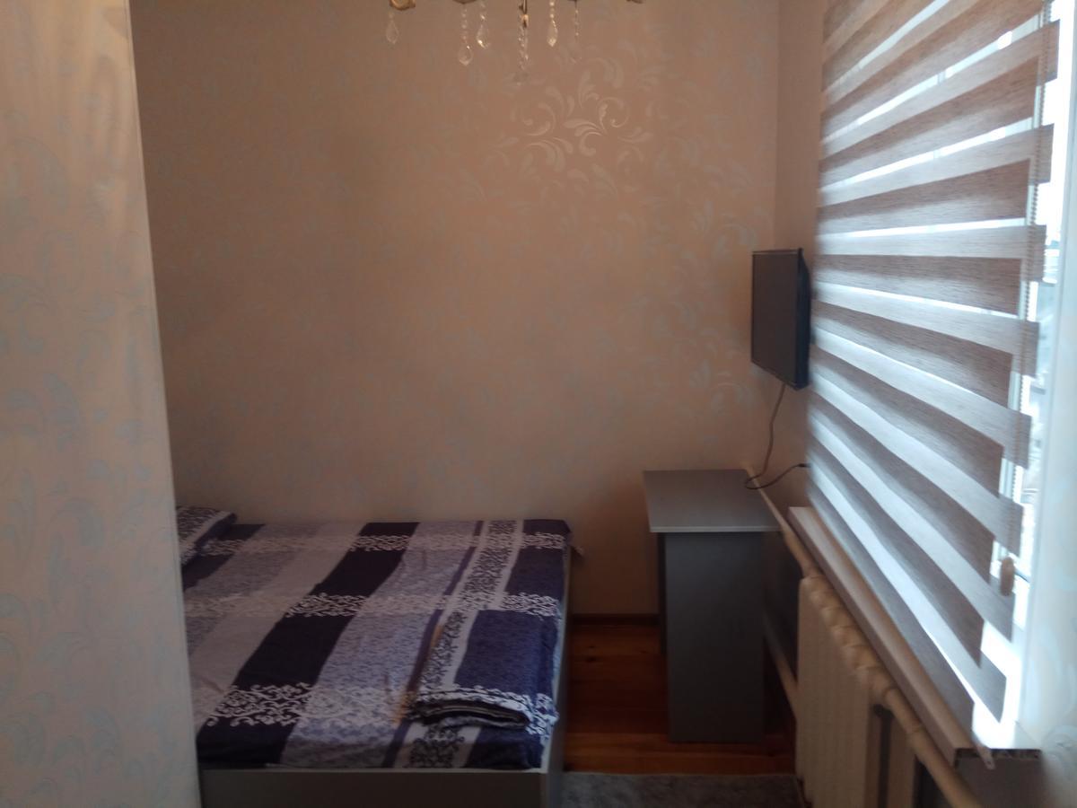 Holiday Hostel House Bishkek Exterior foto
